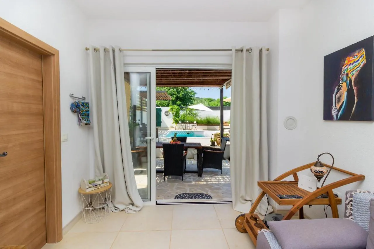 Villa Kuca Za Odmor Laurus à Kukljica Hébergement de vacances
