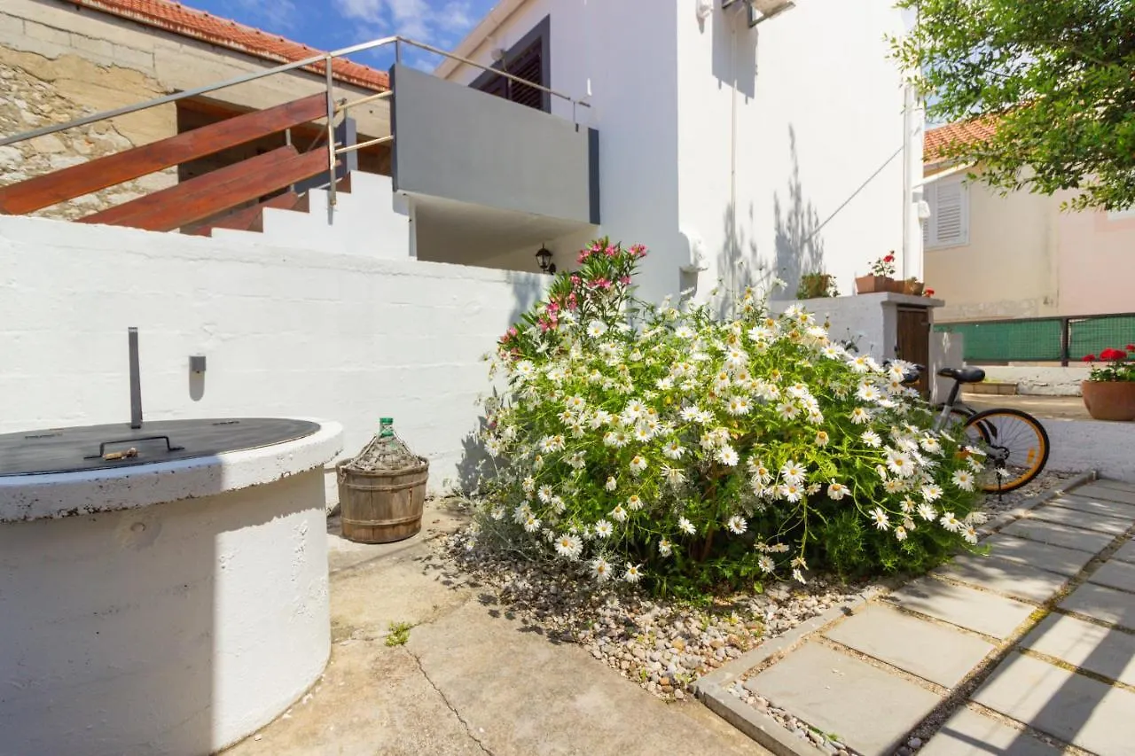Villa Kuca Za Odmor Laurus à Kukljica Croatie